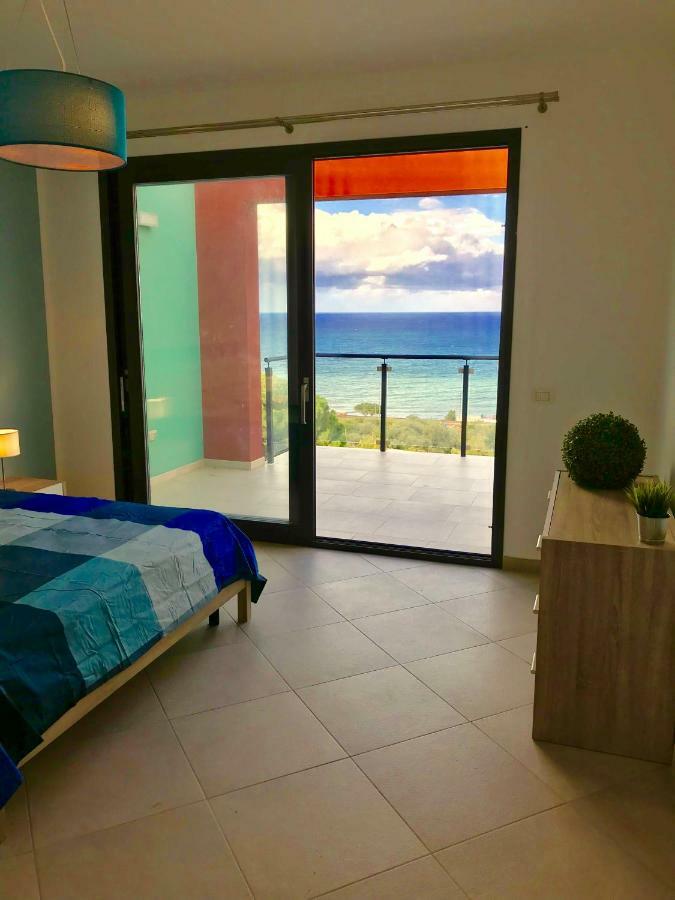 Red Luxury In Borgo Guardiola Near Cefalu Mandra Capreria Exteriér fotografie